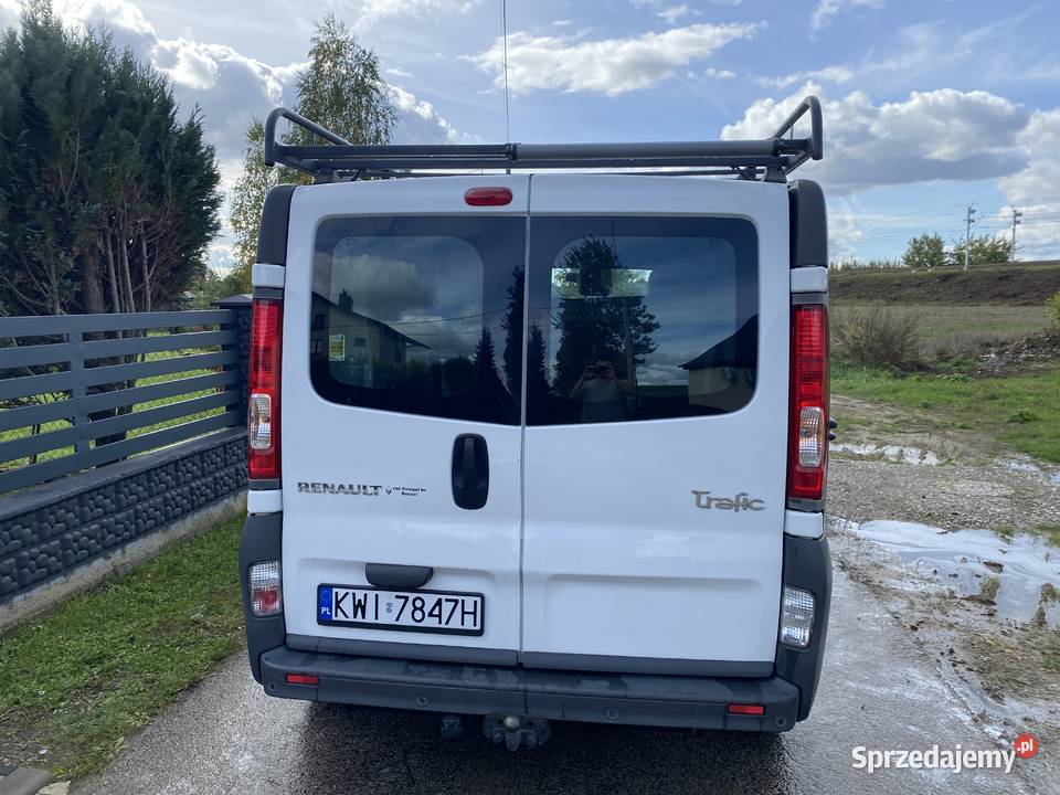 Renault Trafic 2010 310 t 25 3 osobowy paka