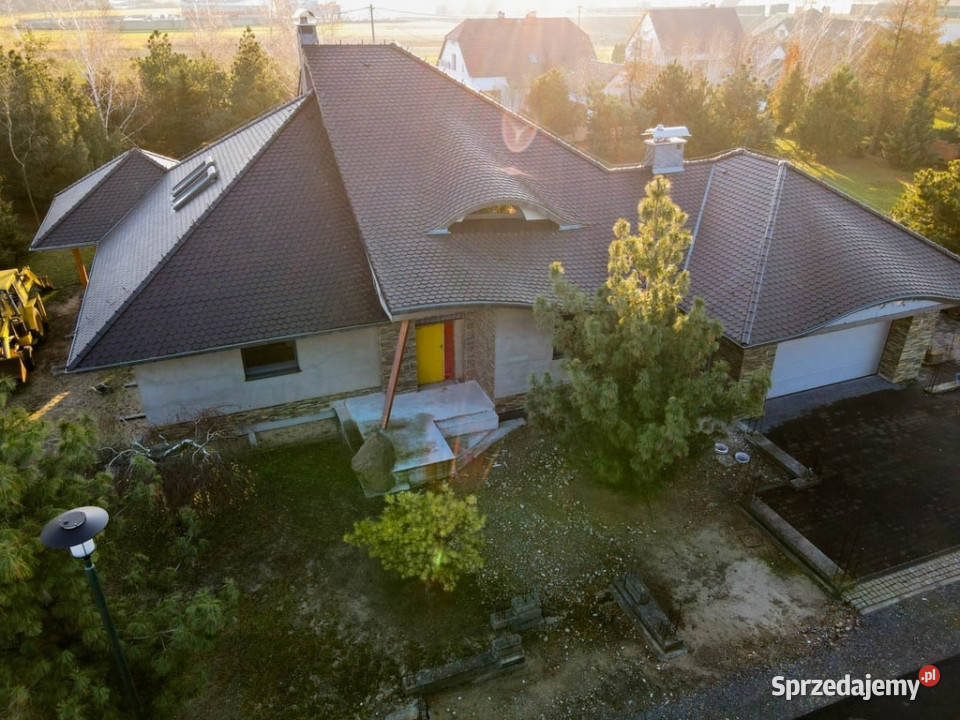 Dom na sprzedaż pow 282 m2 dz 39 ar Gogolin asfalt