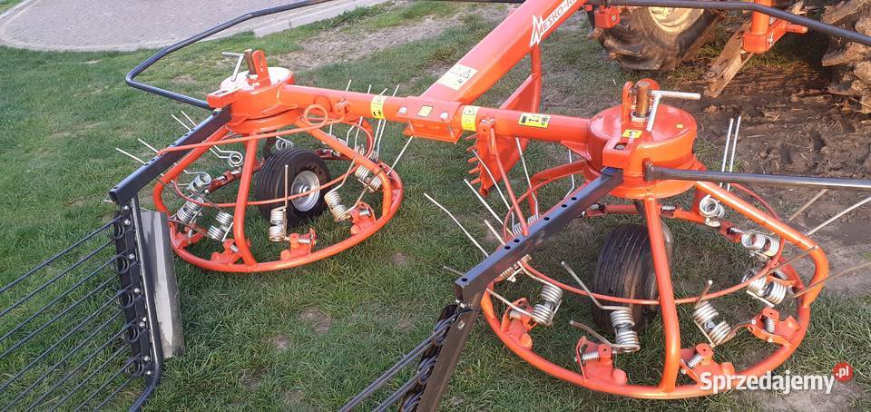 Przetrzasarko zgrabiarka