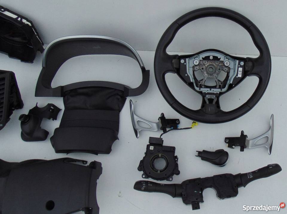 TAŚMA W KIEROWNICĘ INFINITI S51 FX50 FX37 FX35 wielkopolskie Nowy Tomyśl
