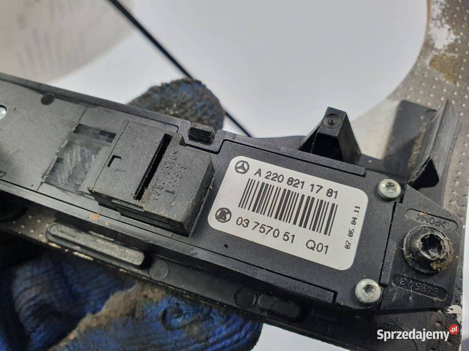 PRZYCISK MERCEDES BENZ SKLASA W220 A2208219158 osobowe Pozostałe Lipno