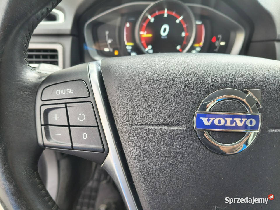 Volvo V70 20D 180 Momentum III 2007 gniazdo USB