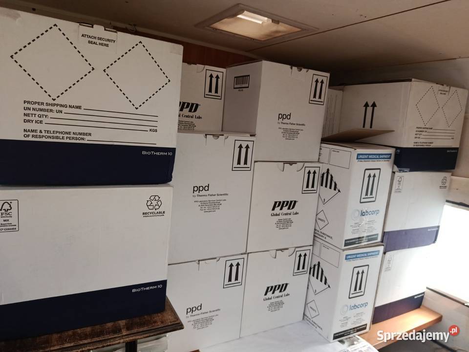 Termos pojemnik w styropianowych opakowaniu sprzedam