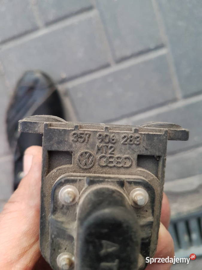 AUDI B4 19 TDI ELEKTROZAWOR PODCISNIENIA Turkowice