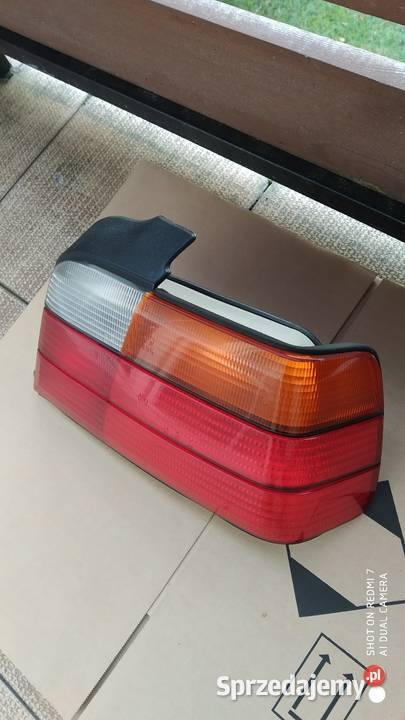 Lampa tylna prawa BMW E36 sedan osobowe Lampy tylne Tomaszów Mazowiecki