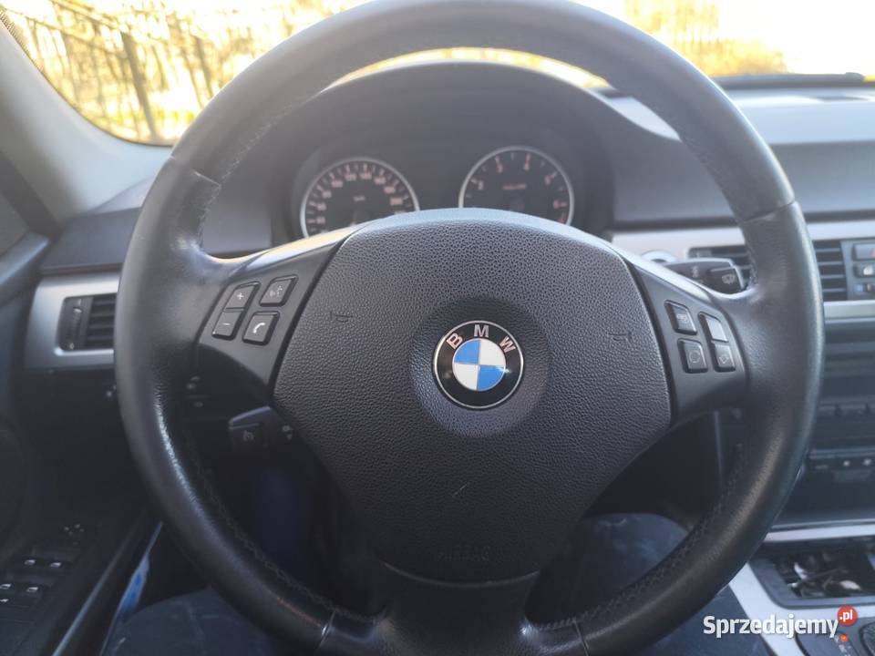 BMW E90 318i benzyna gaz Rok produkcji 2006 Tumlin-Podgród sprzedam