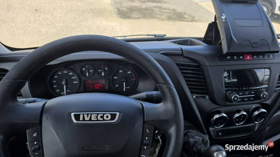 Iveco Daily 35S16 V 23 niski przebieg ładny stan Iveco Chełm Śląski