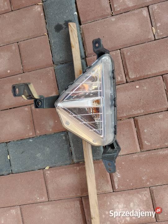 KIERUNKOWSKAZ PRAWY HYUNDAI ELANTRA VI Katowice