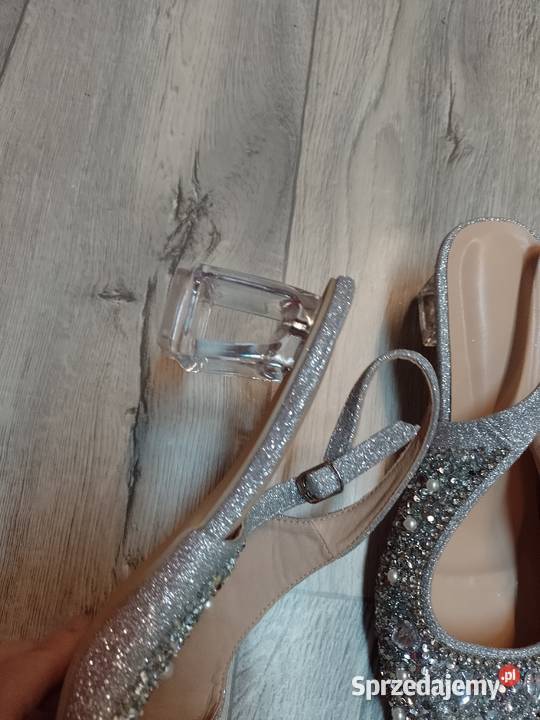 4344 Srebrne bogato zdobione czółenka wieczorowe Kraków sprzedam