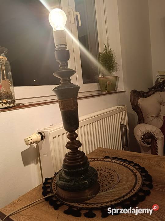 Stara lampa z marmuru i mosiądzu