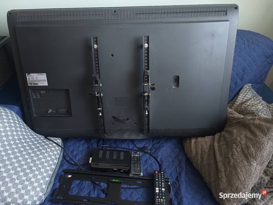 OKAZJA Sprzedam TV Samsung 40 z uchwytem i Samsung Zgierz