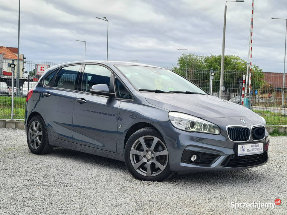 BMW 225 Navi Grzane Fotele 2xPDC Xenon Led lakier metallic sprzedam