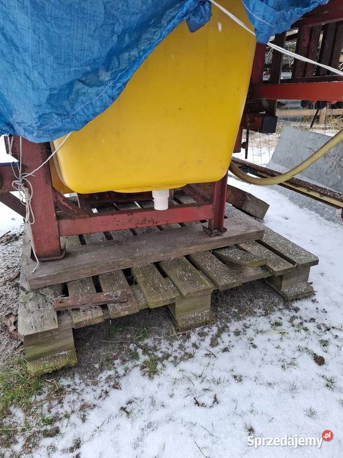 Opryskiwacz polowy 600 litrów Sobków