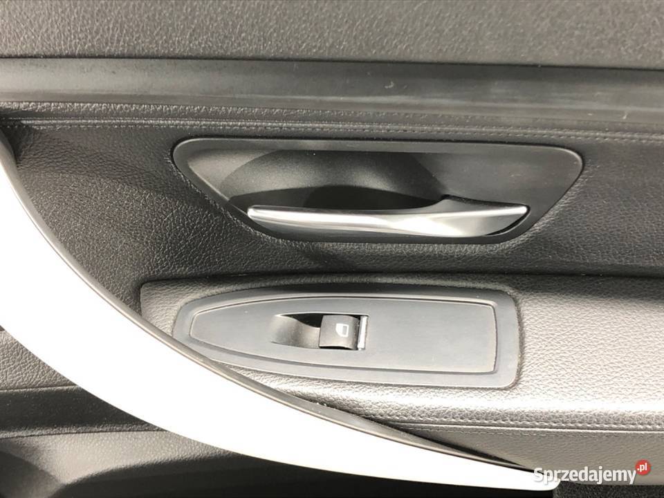 BOCZEK DRZWI PRAWY PRZÓD BMW F34 Hatchback