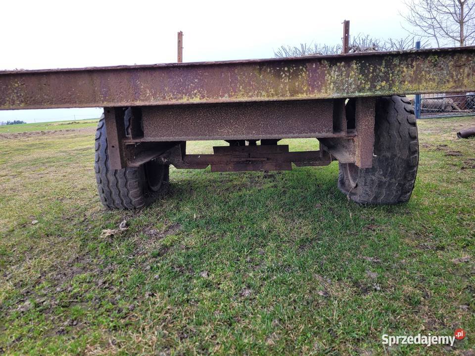 Przyczepa wywrotka jednoosiowa do remontu Przyczepy rolnicze wielkopolskie