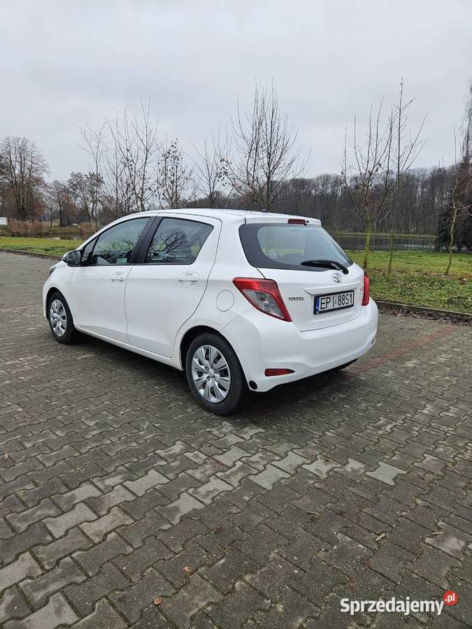 Toyota Yaris III 2013 r 10 69 VVTi LPG wersja łódzkie Moszczenica