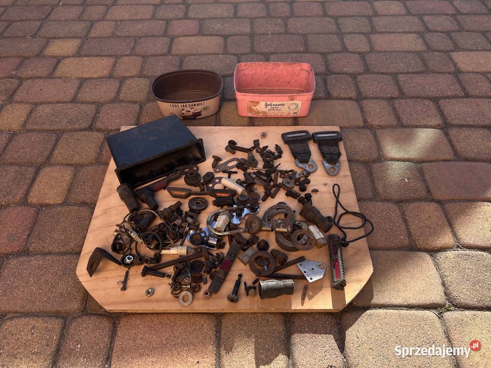 Zestaw części samochodowych PRL Fiat 125p 126 małopolskie