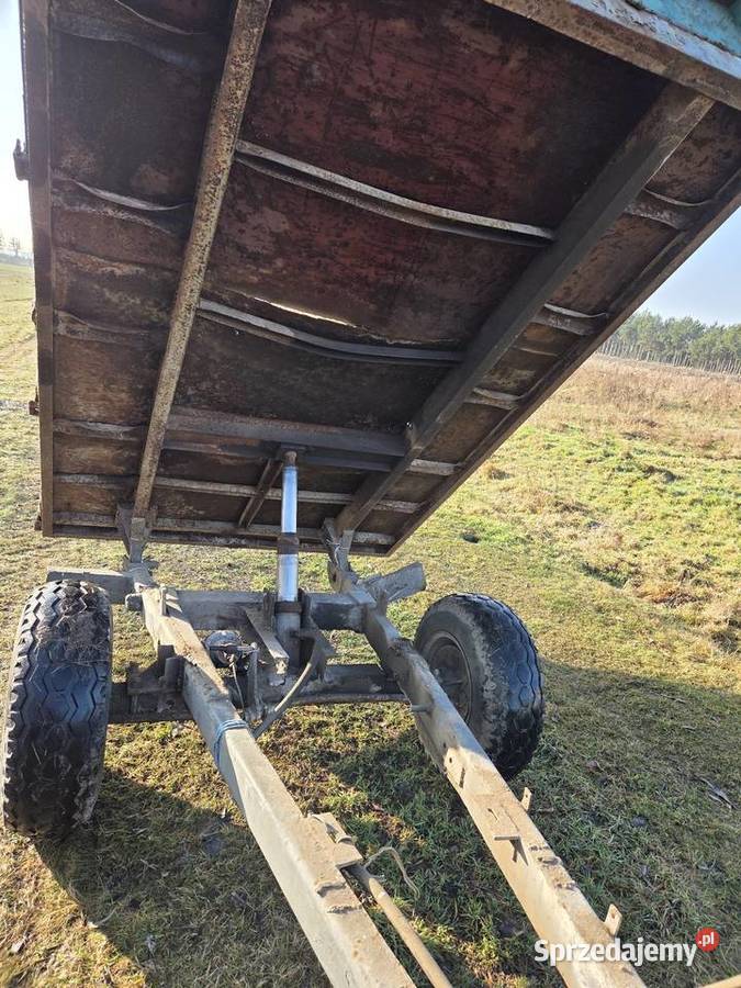 Wywrotka jedno osiowa transport Złoczew laweta uszkodzony sprzedam