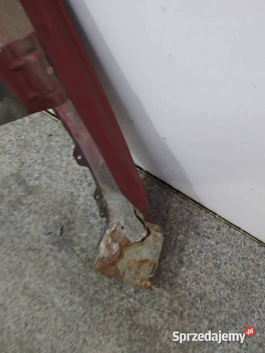 BŁOTNIK PRAWY PRZÓD TEB76 Dacia Sandero I Rok produkcji 2011