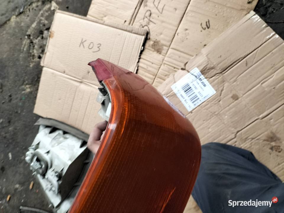 LAMPA TYŁ TYLNA LEWA AUDI 80 B3 BŁOTNIK osobowe lubelskie Kamień-Kolonia