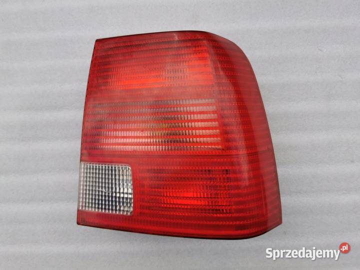 Lampa Prawy Tył Tylna Prawa VW Passat B5 Sedan Wyszków