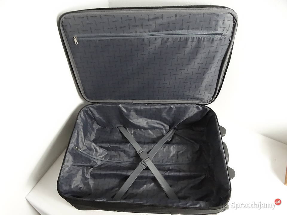 Walizka podróżna NOWI Stan Zadbana i czysta lubelskie Biłgoraj sprzedam