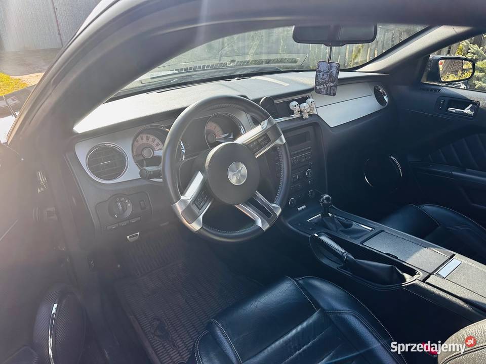 Ford Mustang 2012 85k przebiegu 37 zadbany mazowieckie Serock