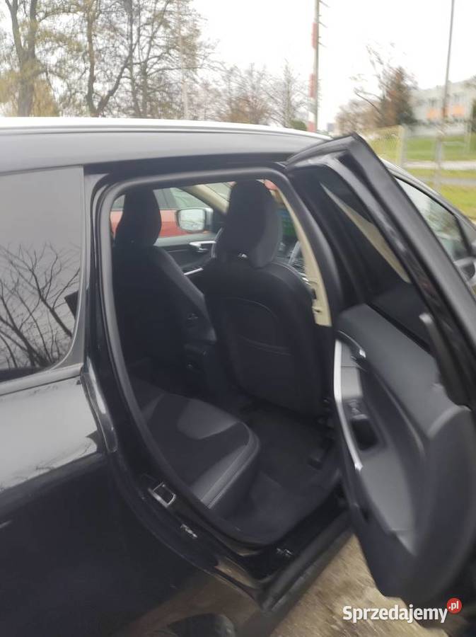Volvo XC60 czarny Wieluń