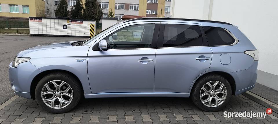 Mitsubishi Outlander Mitsubishi Outlander PHEV Rok produkcji 2014 Dobrcz