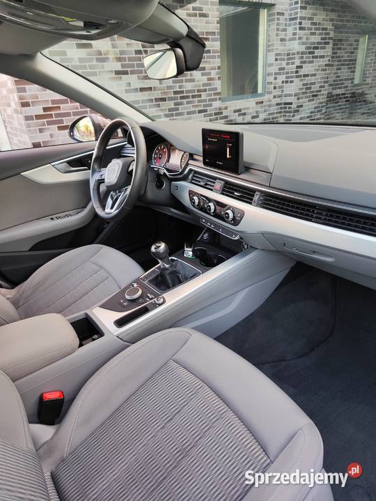 Audi a4 b9 2017r manual stan benzyna A4 Audi Słupsk