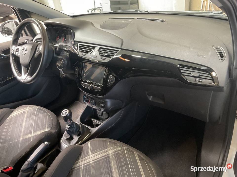 Opel Corsa 14 Turbo benzyna 101 nieuszkodzony Ostrowiec Świętokrzyski