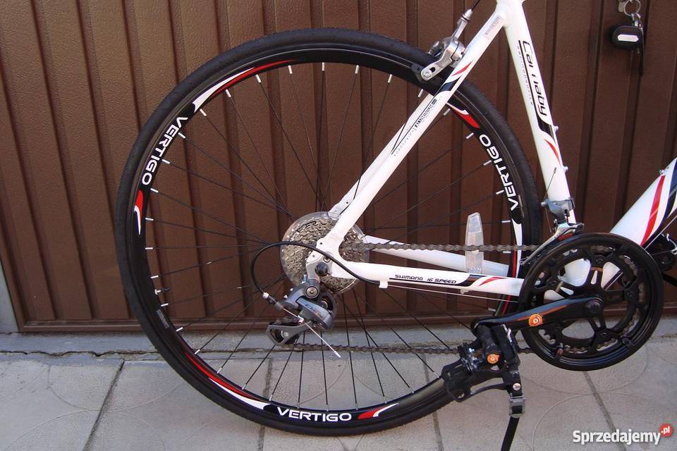 Rower szosowy wyścigowy kolarzówka nowa 21 rama Biała
