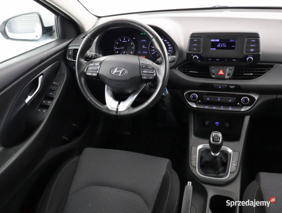Hyundai i30 15 DPI asystent pasa ruchu
