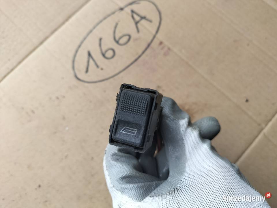 AUDI 80 B3 B4 A6 C4 WŁĄCZNIK OTWIERANIA osobowe Części samochodowe lubelskie