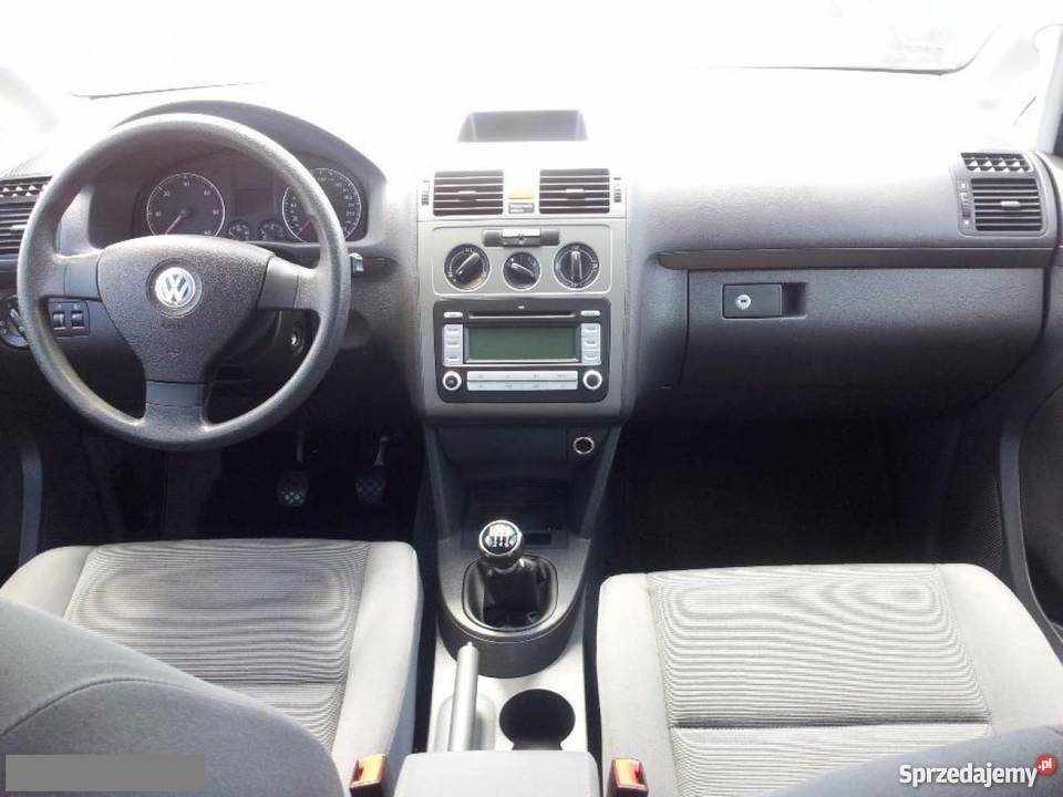 Na sprzedaż Volkswagen Touran srebrny diesel Krzywizna