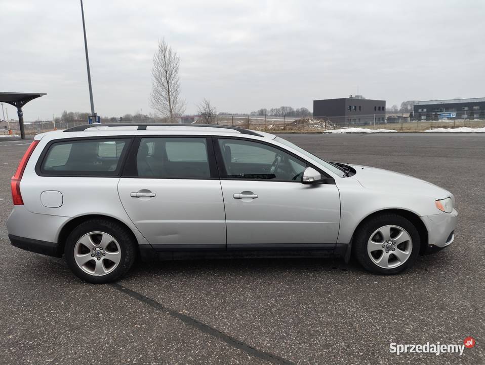 Volvo V70 20 benzyna ze Szwecji manual tempomat isofix Koszalin