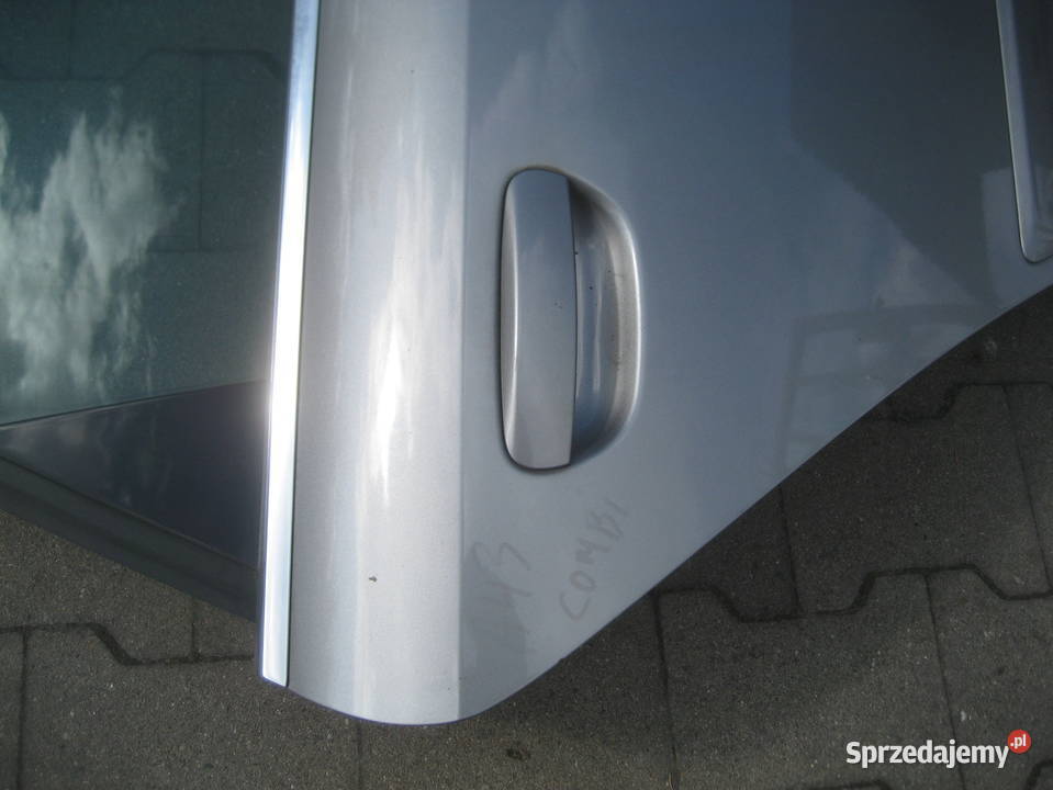 audi a4 b6 kombi małysz 0104r drzwi tył prawe Rakoniewice sprzedam