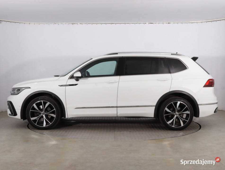 VW Tiguan Allspace 20 TSI asystent pasa ruchu Tiguan Piaseczno