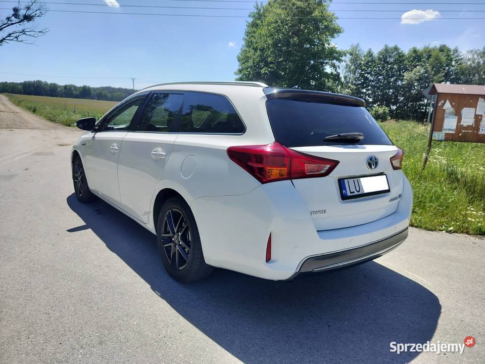 Toyota Auris Hybrid 2015 nieuszkodzony