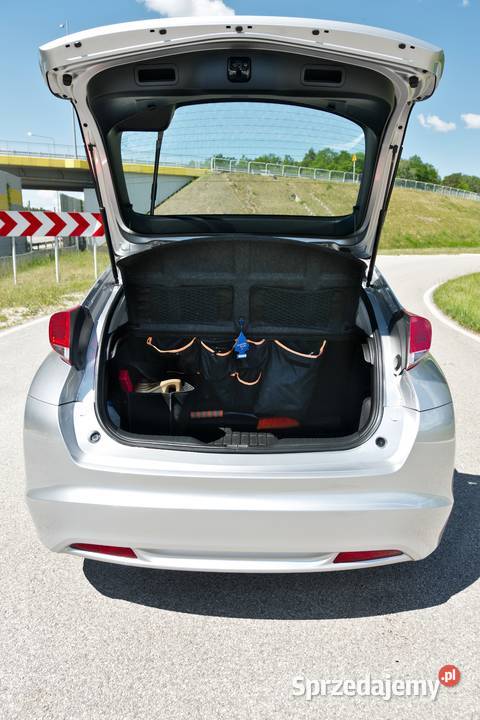 Honda Civic IX 18 vtec 142 konie 2012 Zadbany i światła LED łódzkie Pabianice