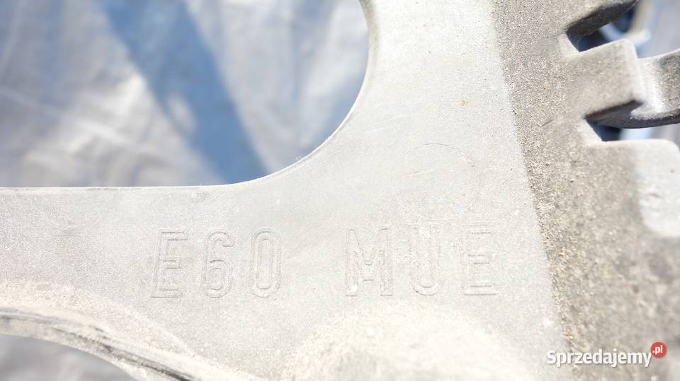 ŚLIZG ZDERZAKA PRAWY PRZÓD BMW 5 E60 LIFT Ruda Śląska