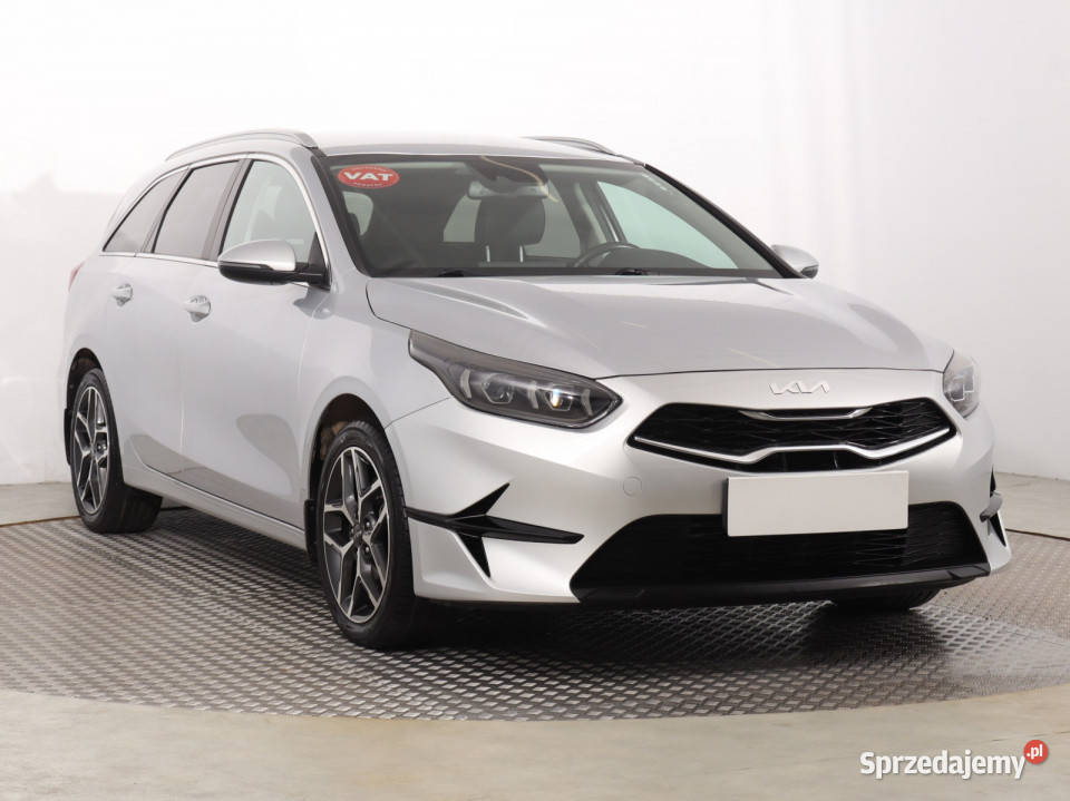 Kia Ceed 15 TGDI srebrny Katowice