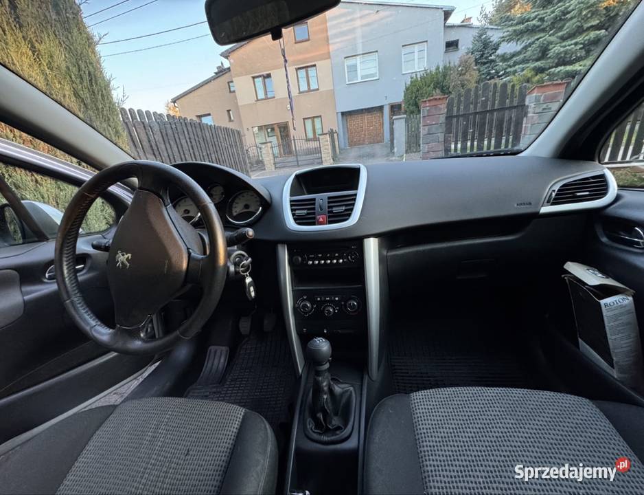Peugeot 207 16 benzyna 3 drzwi