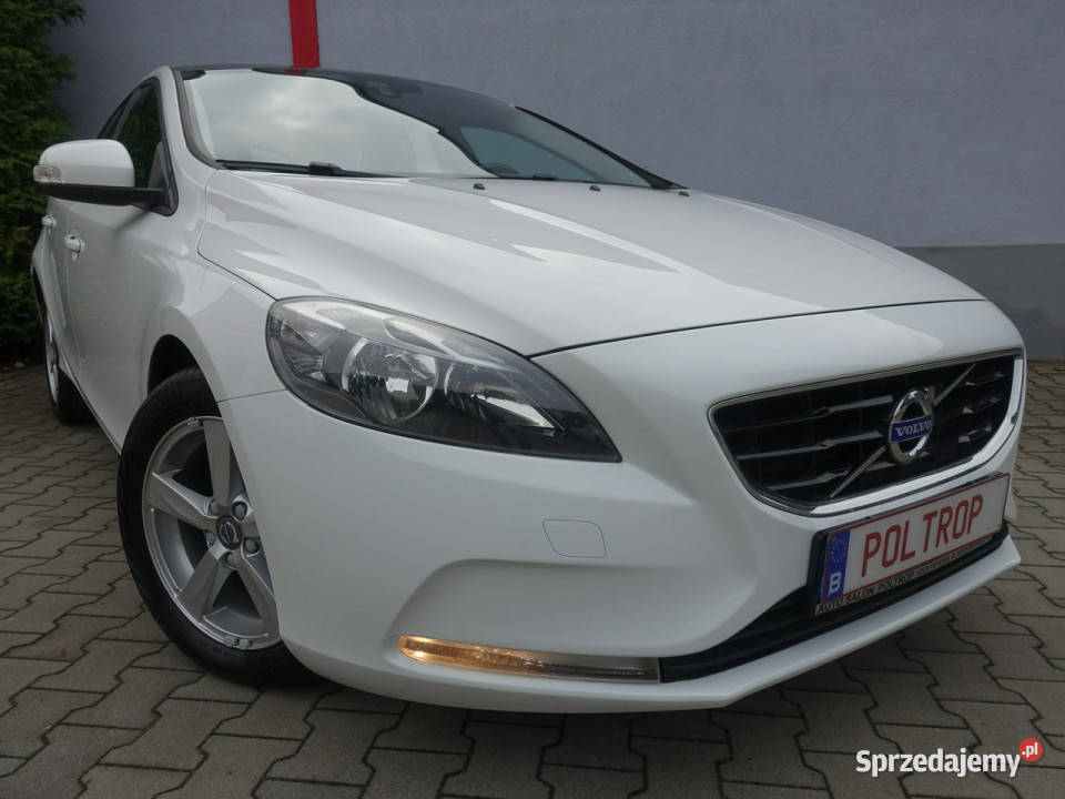 Volvo V40 16i Panorama Klimatronik Alu Światła immobilizer Częstochowa