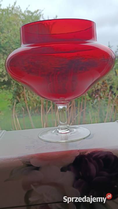 Wazon puchar szklany czerwony rubinowy lubelskie Zamość