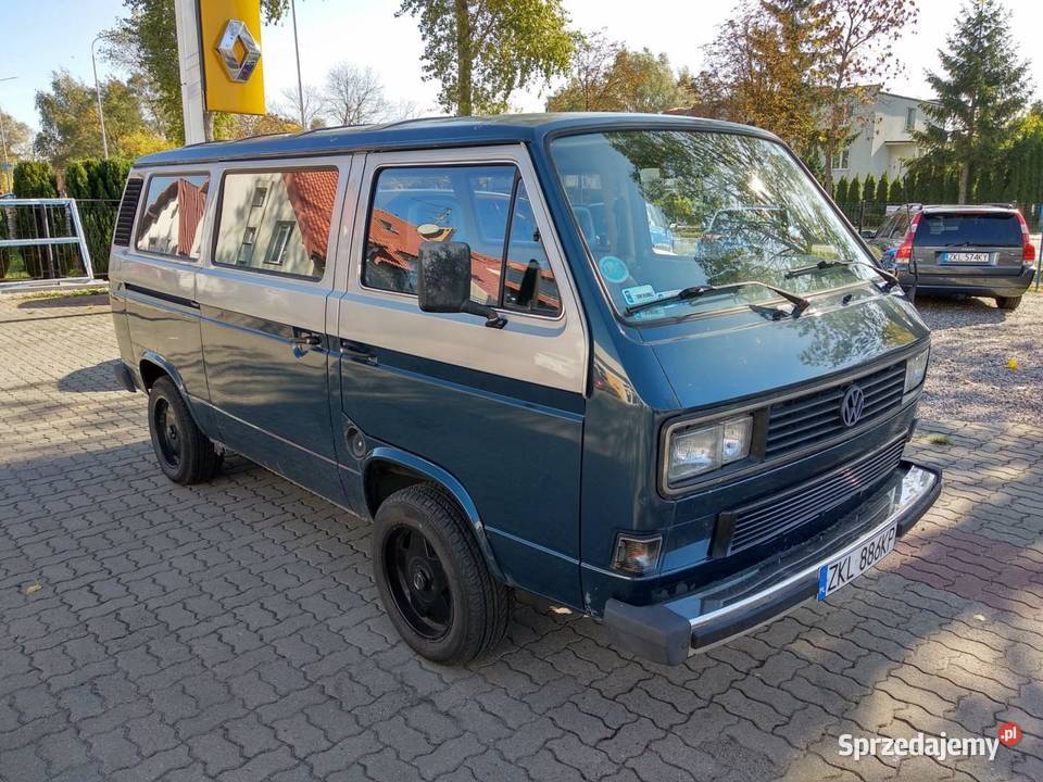 Volkswagen T3 Caravelle niebieskie wnętrze ośmiu wspomaganie kierownicy Łódź
