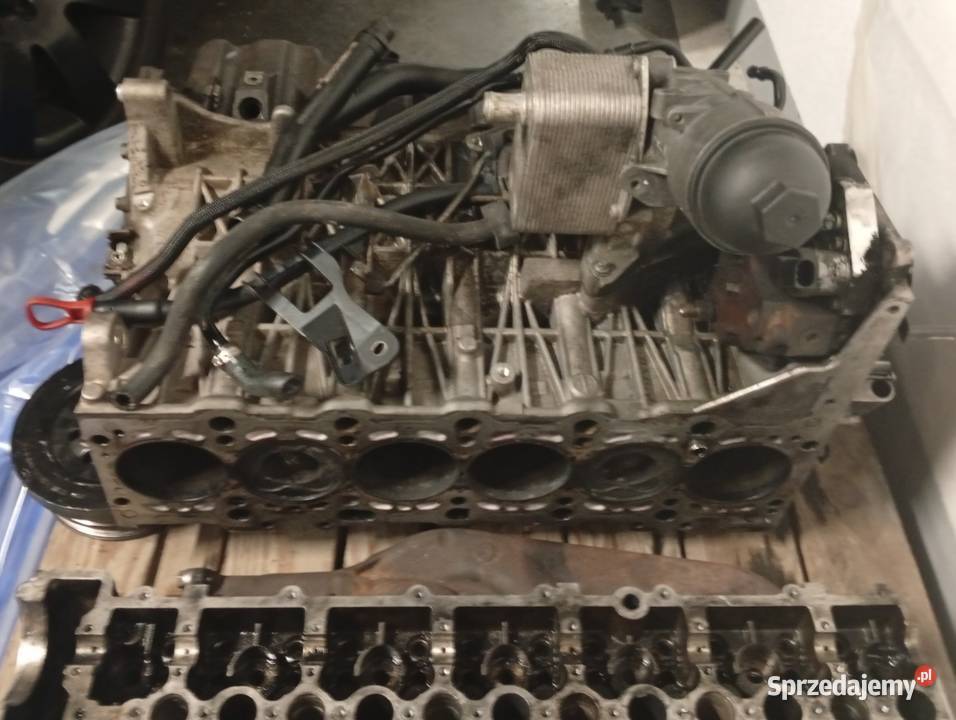Słupek silnika BMW E60 30 diesel M57N2 306D3 197