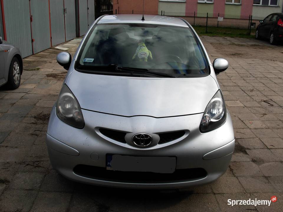 Toyota Aygo 10 kpl opon letnich bagażnik dachowy wspomaganie kierownicy Włocławek