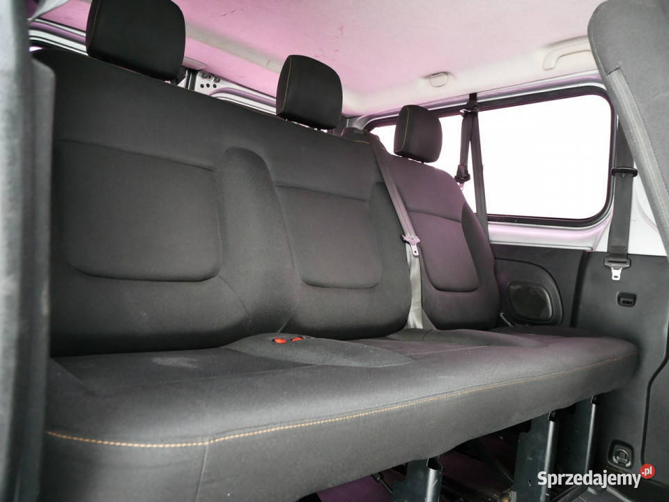 Renault Trafic 16dCi 145 Eu Passenger 9 Osób Now Rok produkcji 2017 Trafic Goczałkowice-Zdrój