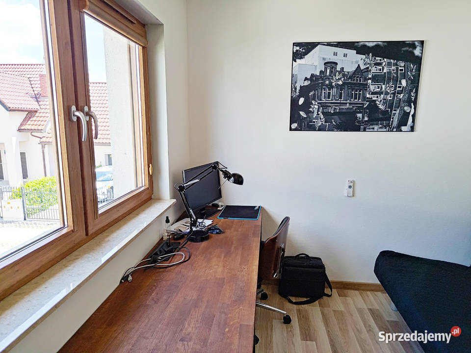 Dom w zabudowie bliźniaczej granicy Wrocławia Wrocław